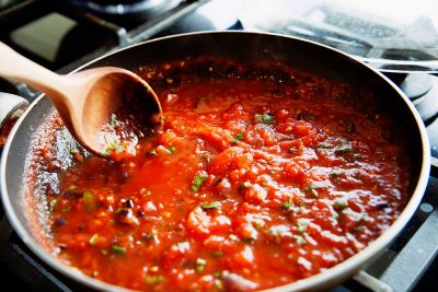 bowl of pasta sauce